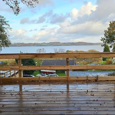 Semesterbostad Family-friendly Near The Coast