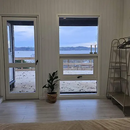 Family-friendly Near The Coast Semesterbostad
