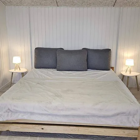 Family-friendly Near The Coast Semesterbostad