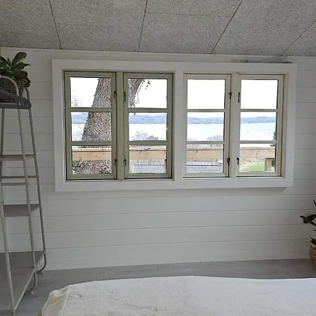 Semesterbostad Family-friendly Near The Coast *